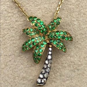 18kt Gold palm tree pendant w/ green garnet & Dias